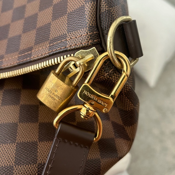 Louis Vuitton Keepall Bandoulière 55 - Picture 2 of 9
